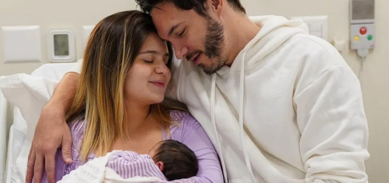 Nasce Lua, filha dos ex-BBBs Viih Tube e Eliezer