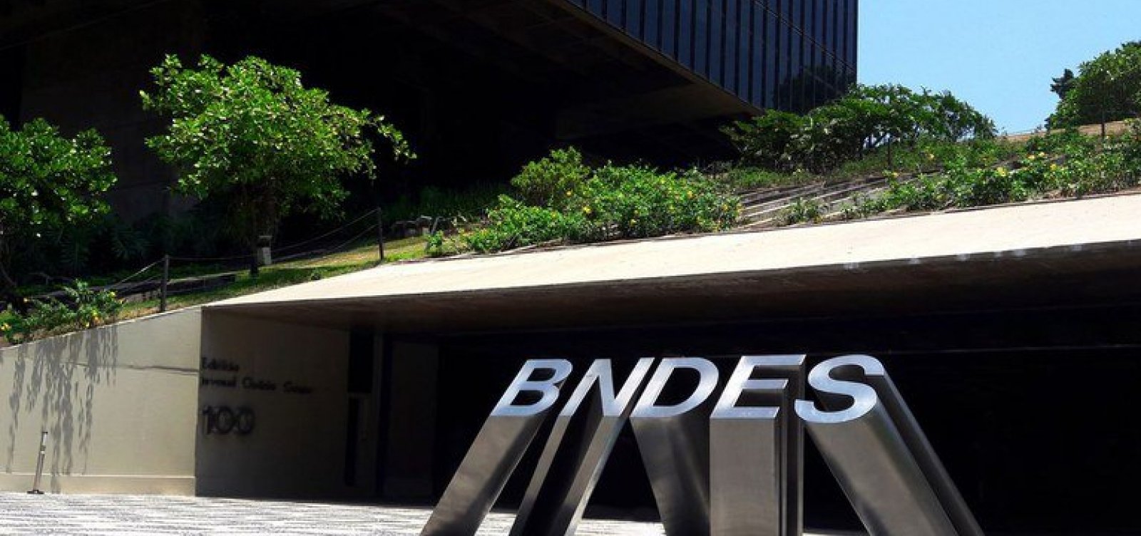 BNDES e banco de fomento chinês assinam acordo de US$ 1,3 bilhão para investimentos