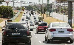 Vias continuam bloqueadas e trânsito é intenso nesta terça-feira; confira