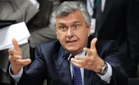 Líder do DEM no Senado aciona PGR contra Dilma por visita a Lula