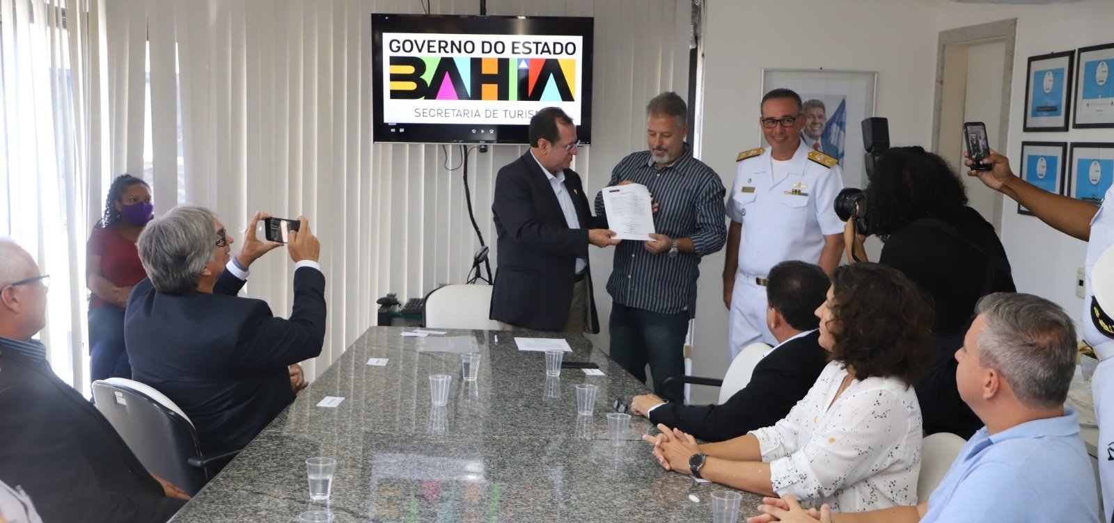 Governo da Bahia autoriza afundamento de mais dois navios na Baía de Todos-os-Santos 