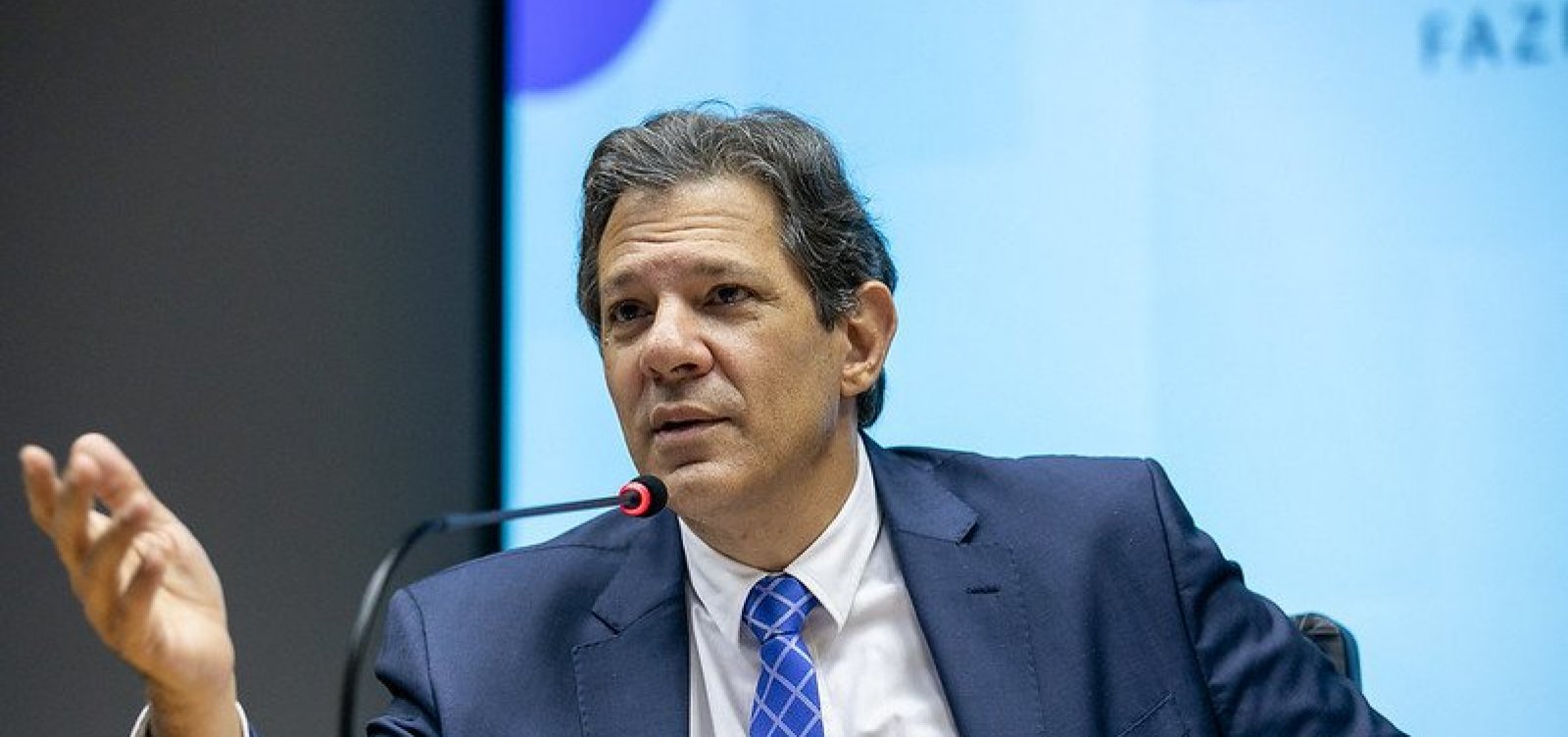 Haddad se posiciona contra punições na proposta do arcabouço fiscal: "Ninguém pune o BC por descumprir metas"