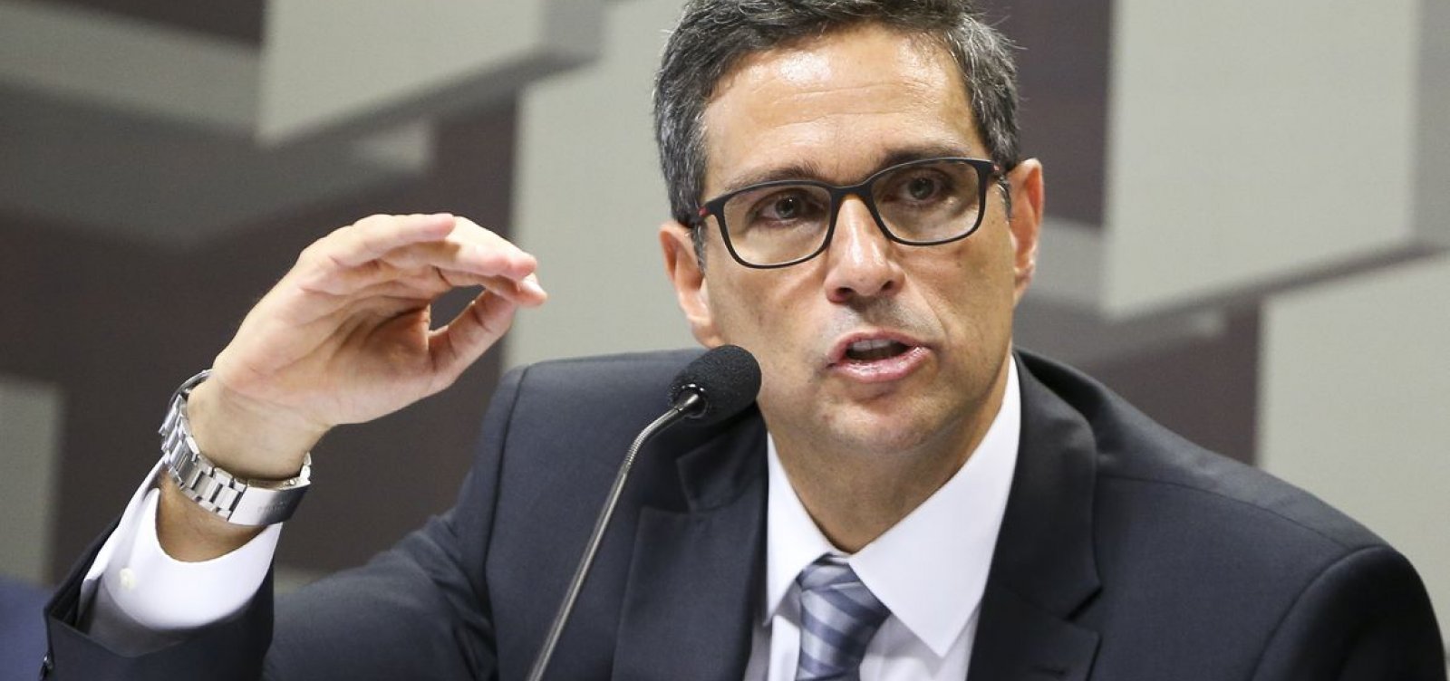 Ao Senado, Campos Neto presta explica&ccedil;&otilde;es sobre taxa de juros em 13,75% nesta ter&ccedil;a-feira