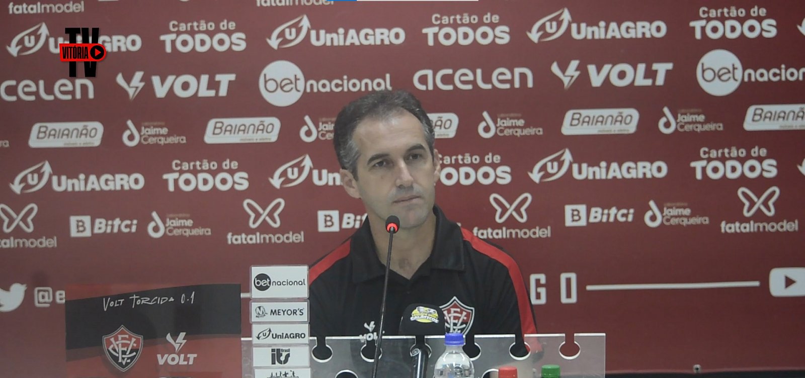 Léo Condé elogia atuação do Vitória: "Melhor partida na competição"