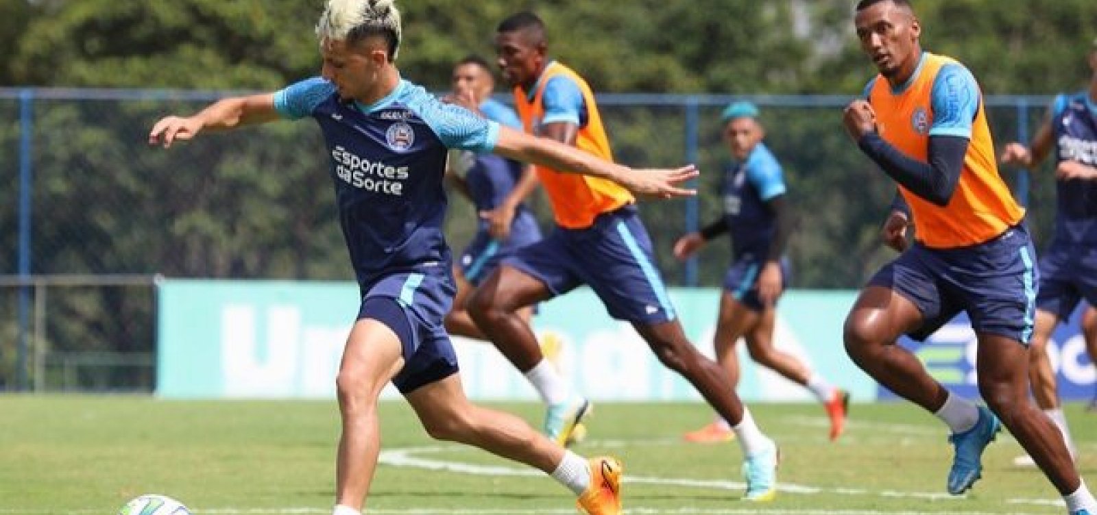 Ainda sem pontuar no Brasileir&atilde;o, Bahia enfrenta o Vasco nesta segunda-feira