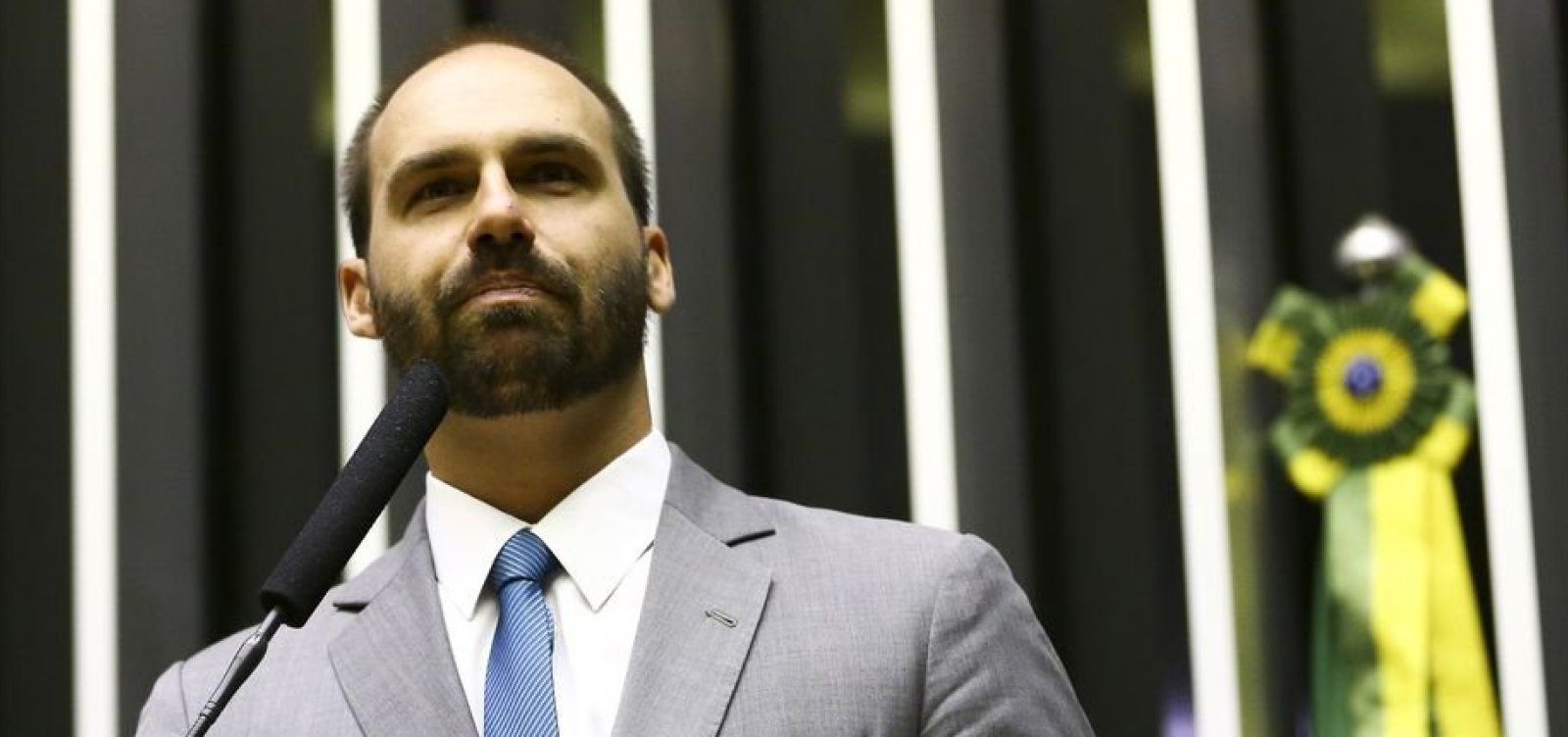 STF não encontra Eduardo Bolsonaro para citá-lo em ação de Daniela Mercury