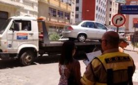 Flanelinhas não habilitados são flagrados dirigindo carros de “clientes”