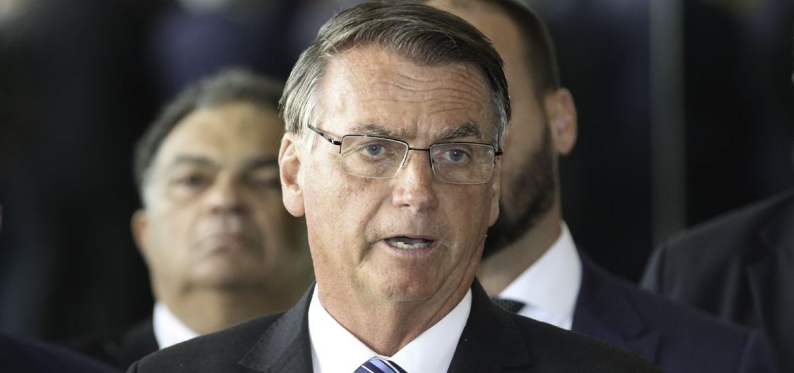 PF e CGU investigam mais um caso de fraude no cartão de vacinação de Bolsonaro