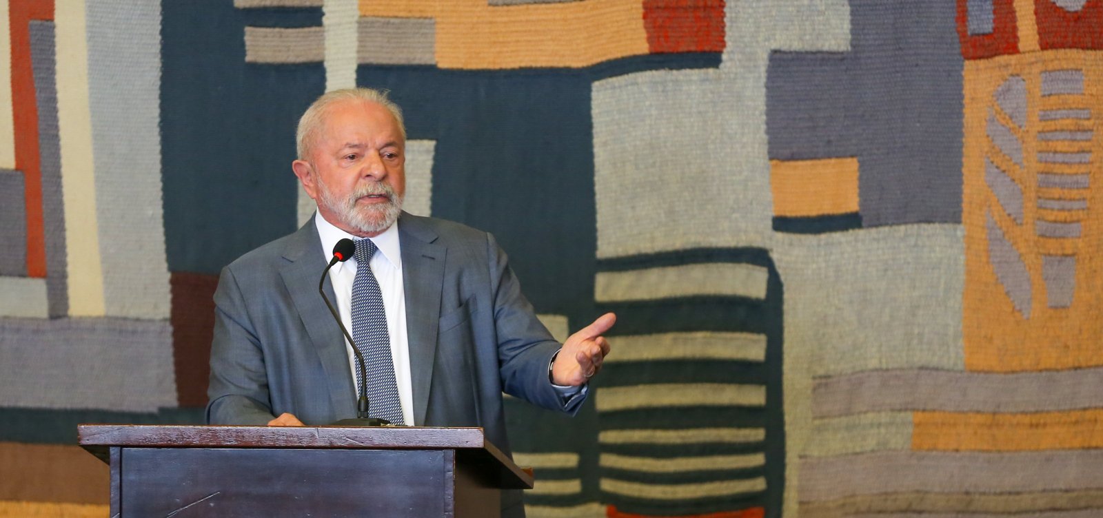 Lula ironiza postura adotada por Campos Neto após BC decidir manter Selic em 13,75%