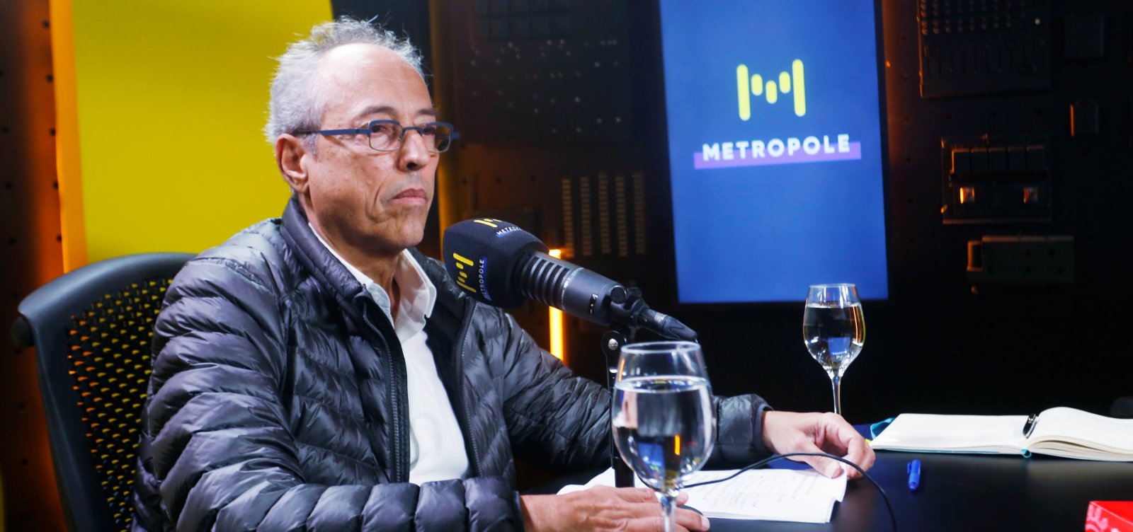Bob Fernandes recapitula mortes e polêmicas associadas a Bolsonaro