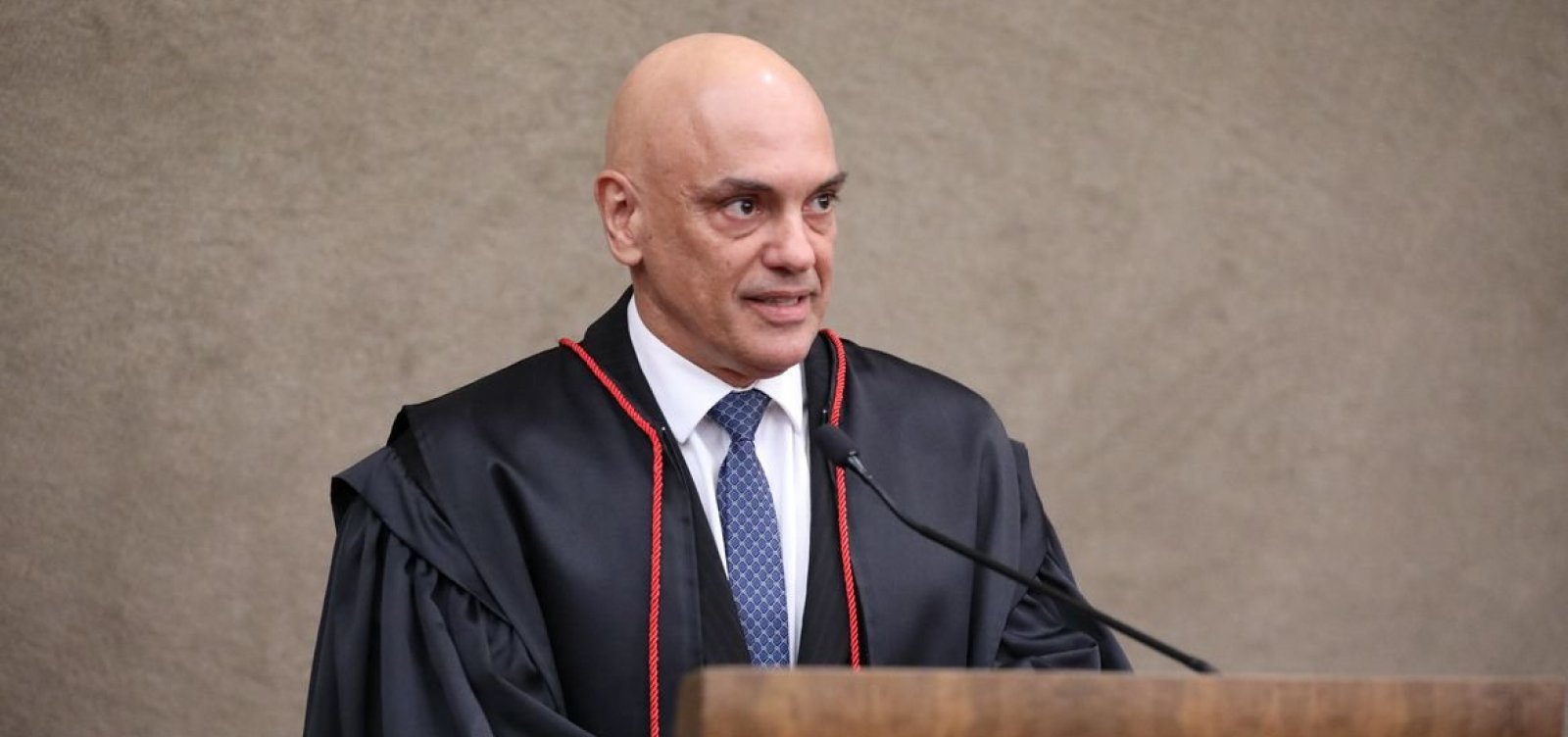 Moraes manda suspender Telegram se aplicativo não apagar mensagem contra PL das Fake News