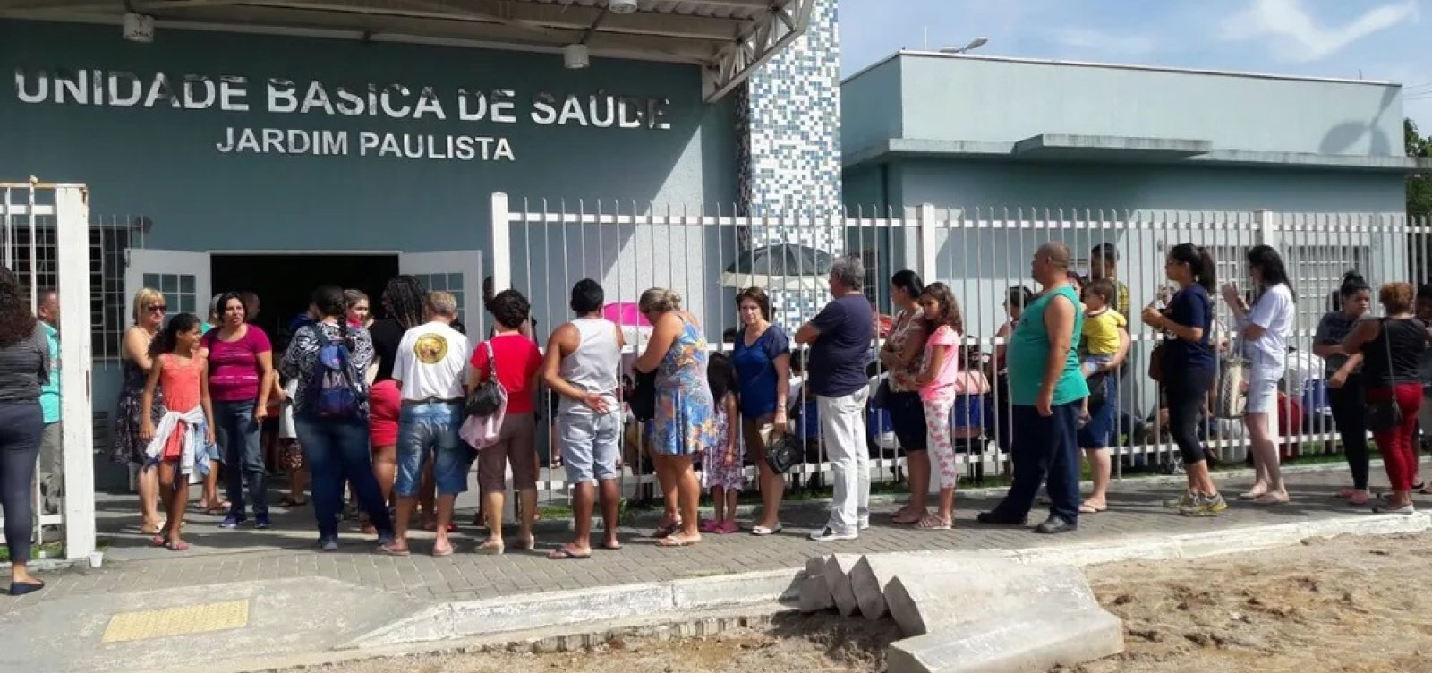 Medicina pede socorro: número de cursos aumenta mas formação de médicos perde qualidade 