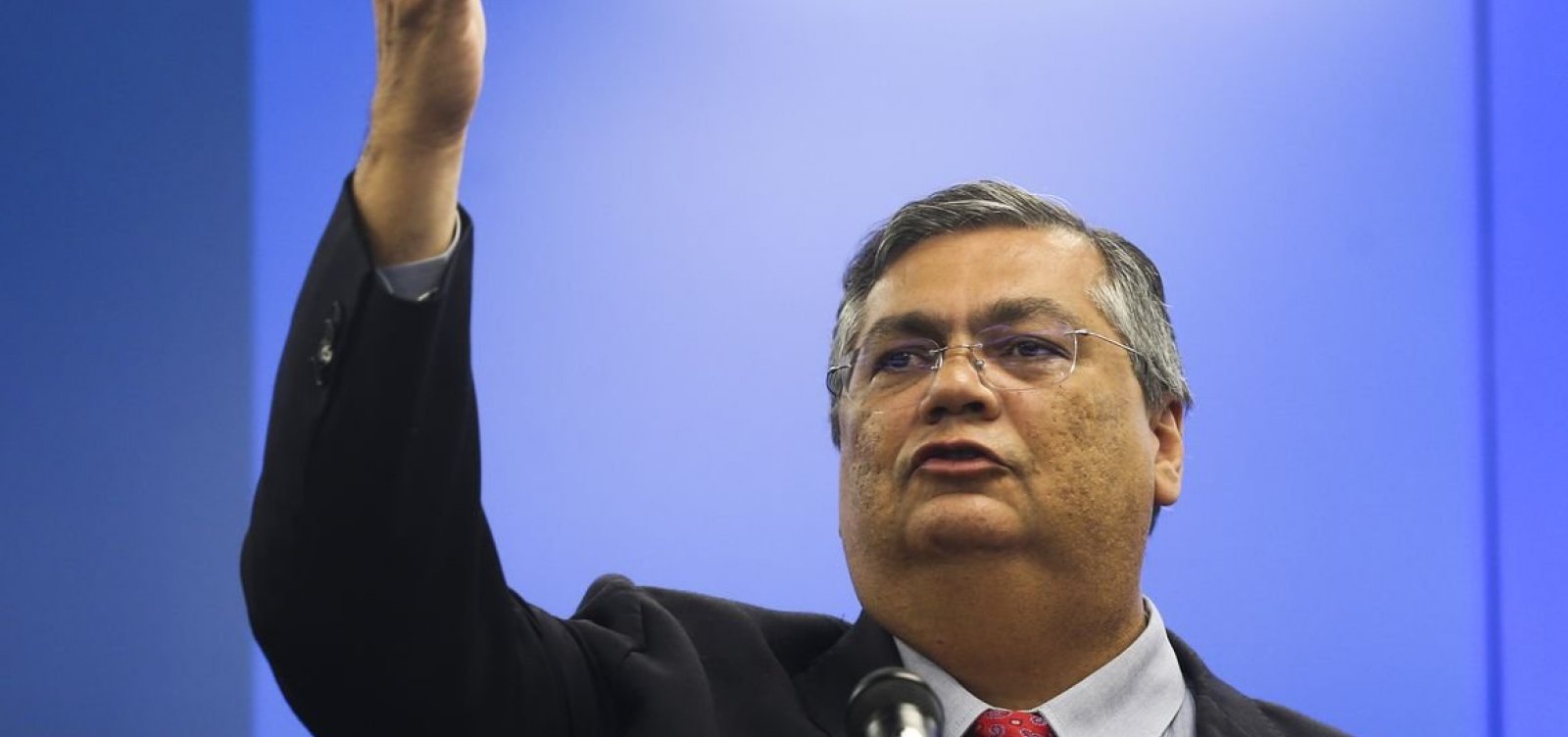 Dino manda PF investigar compra de bistecas nunca entregue a indígenas durante governo Bolsonaro