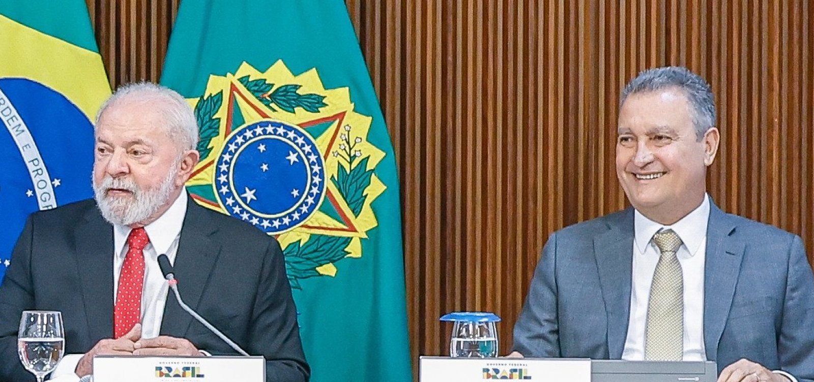 Lula aconselha Rui Costa a buscar diálogo com parlamentares e jornalistas para se blindar de críticas 