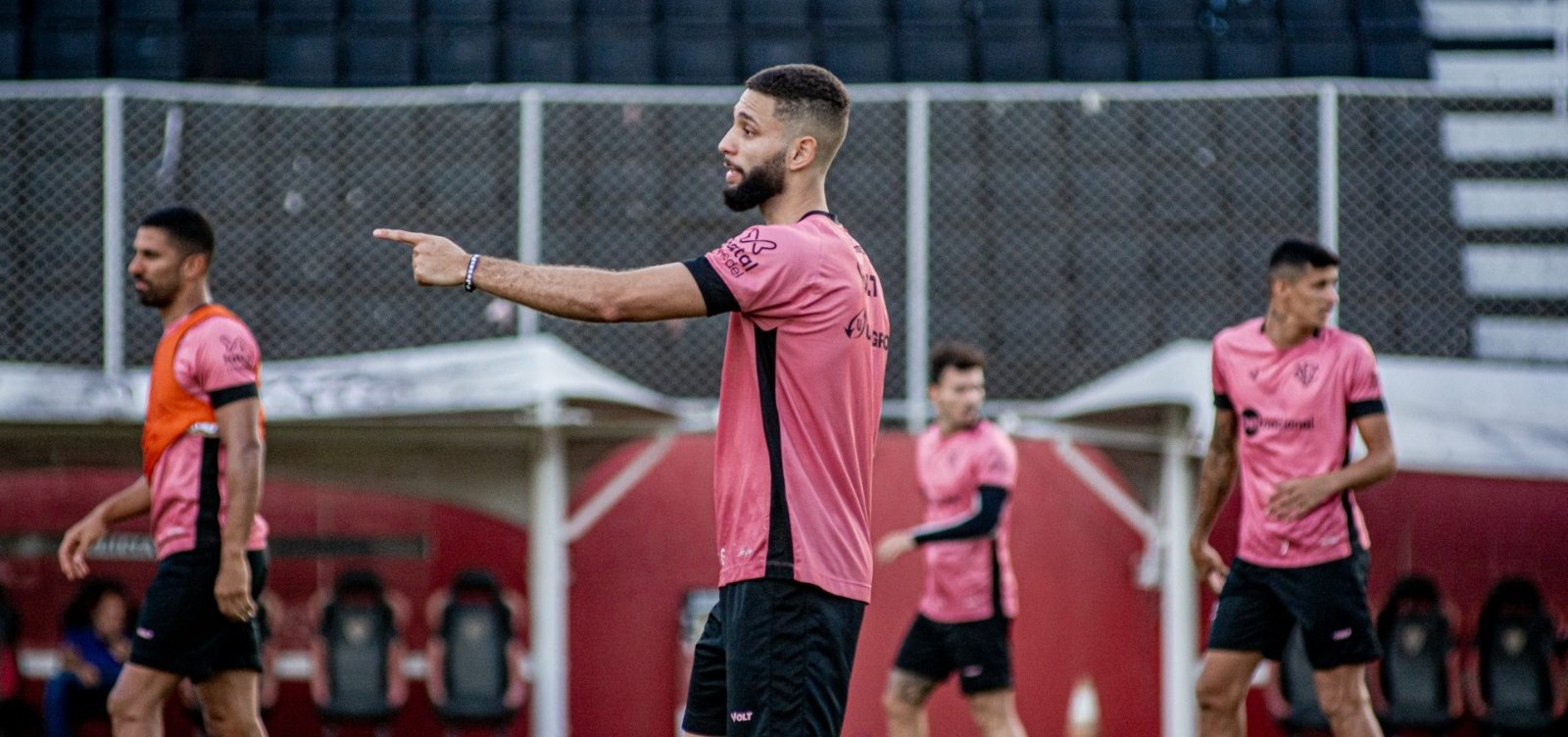 Em busca de permanência na liderança da Segundona, Vitória encara o Mirassol nesta sexta 