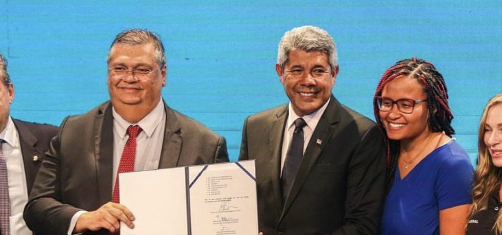 Com presença de Flávio Dino, Jerônimo lança operação para intensificar segurança no Pelourinho 