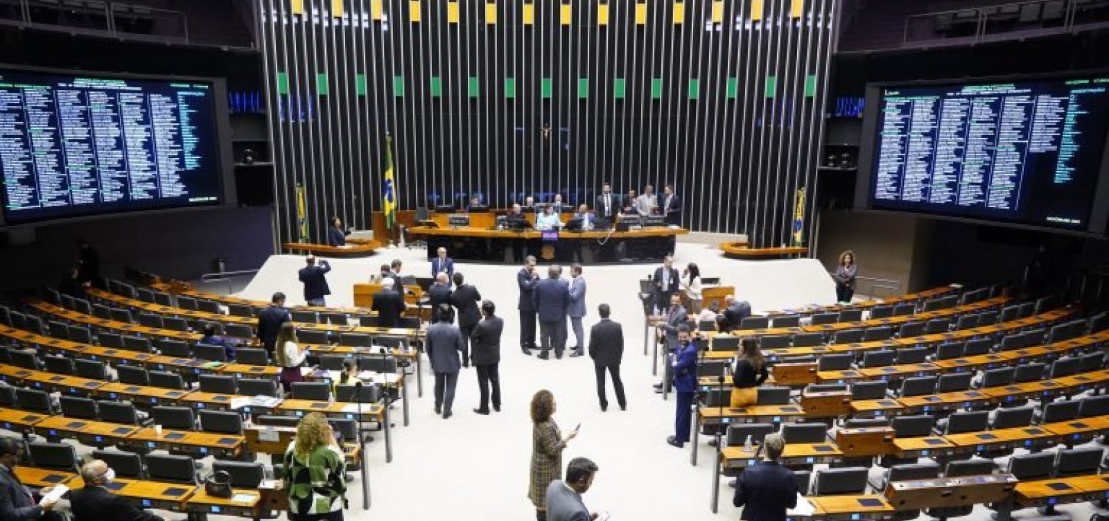 Bancada baiana tem votação expressiva a favor da MP dos ministérios; veja como votou cada deputado