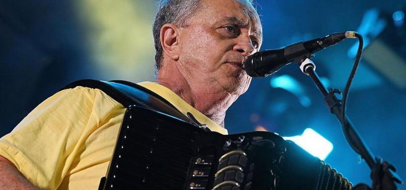 Flávio José tem tempo de show reduzido e desabafa: "Coisas que artistas da música nordestina sofrem"