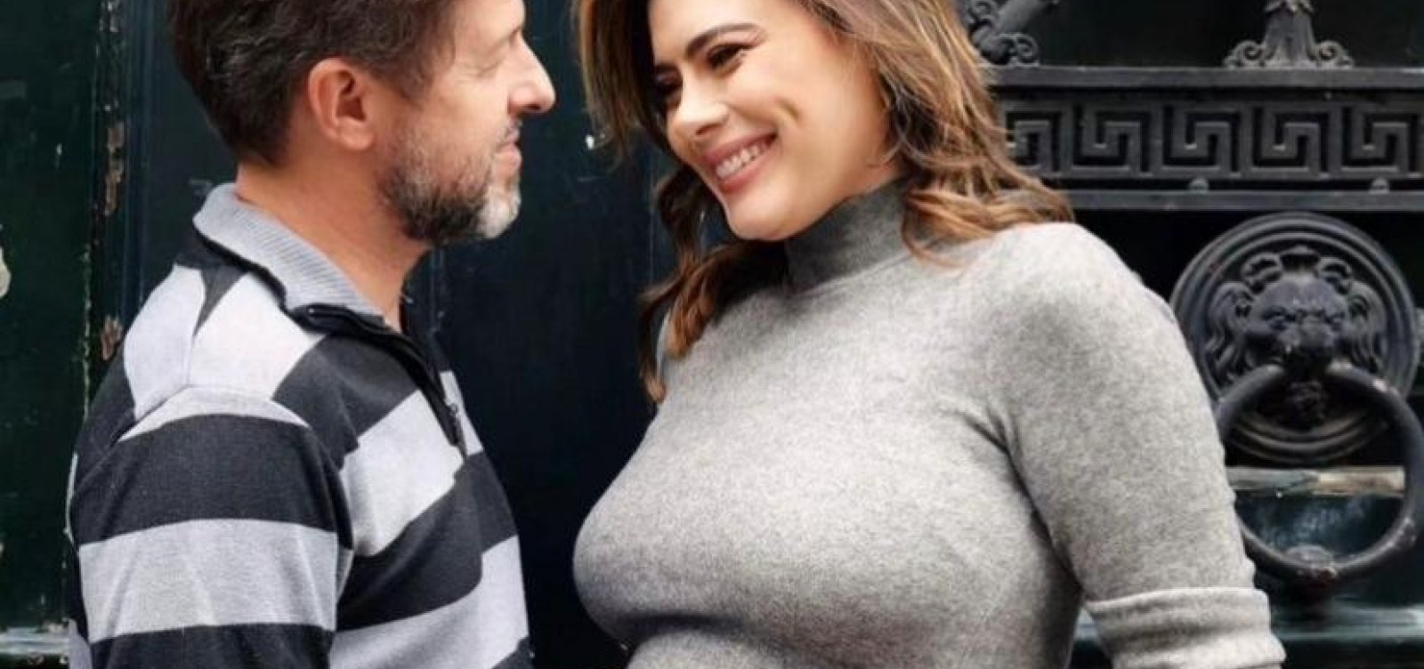 Apresentadora da TV Globo, Michelle Loreto, anuncia gravidez