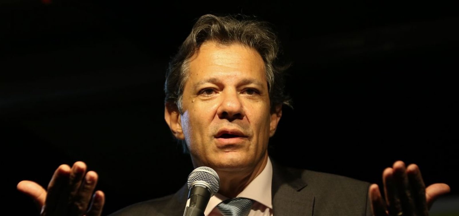 Haddad diz que programa para baratear carros deve contemplar  caminhões e ônibus