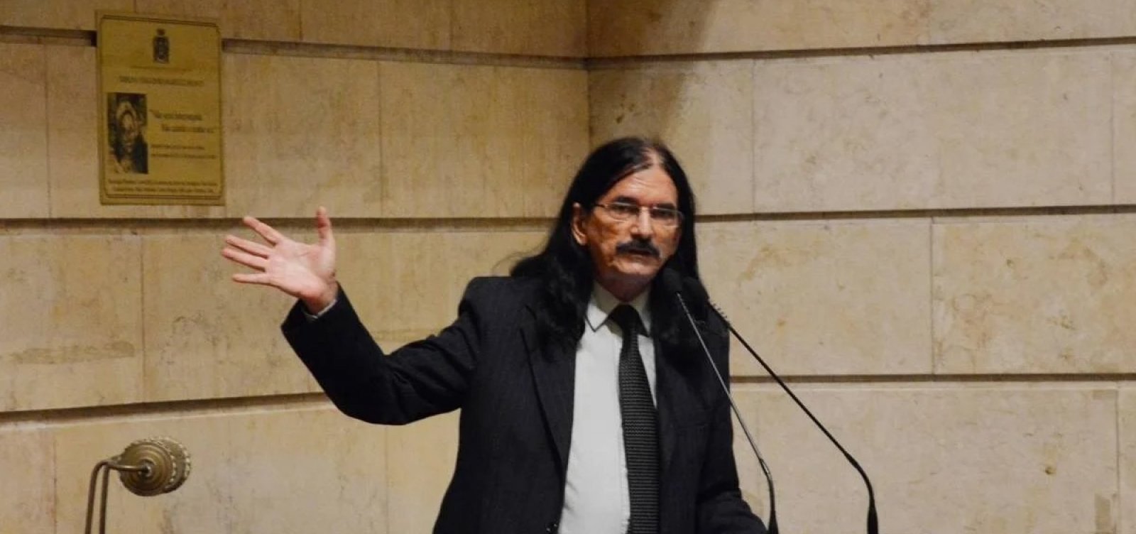 Sob acusação da legenda ter abandonado socialismo, fundadores do Psol deixam partido