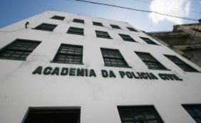 Homem que se passava por policial civil é preso com pistola e munição