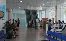 Quase três anos de espera: terminal do Porto ainda não tem lojas e restaurantes