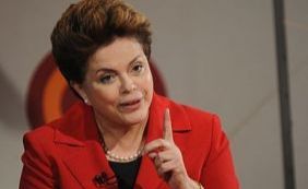 "Não sairei sem que haja motivo", diz Dilma sobre renúncia de mandato
