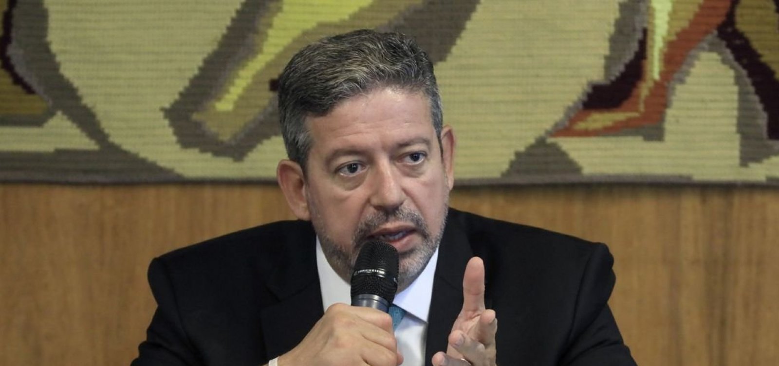 Lira diz que incerteza sobre candidatura de Lula à reeleição atrapalha governo petista