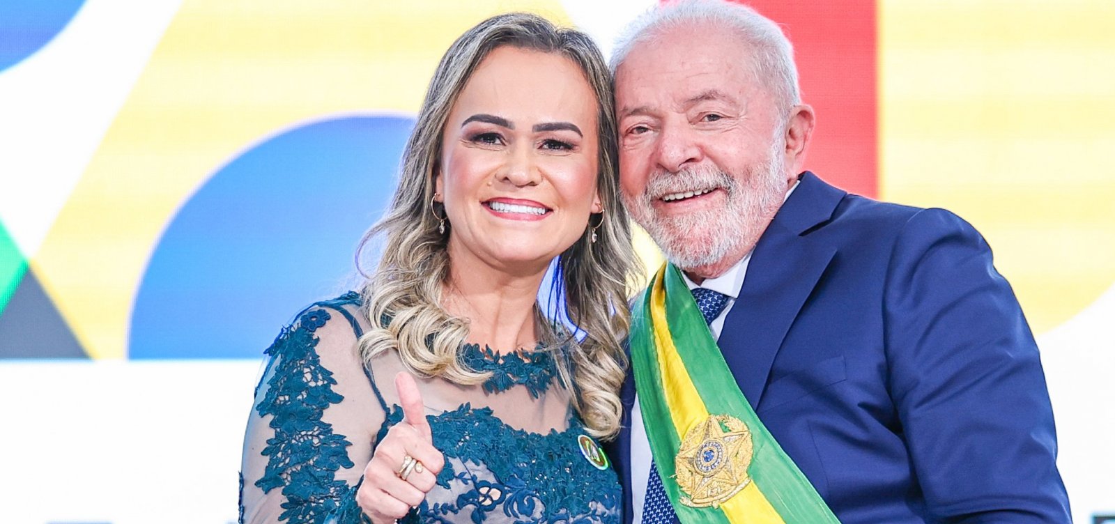 Mesmo com pressão do União Brasil, Lula decide manter ministra do Turismo