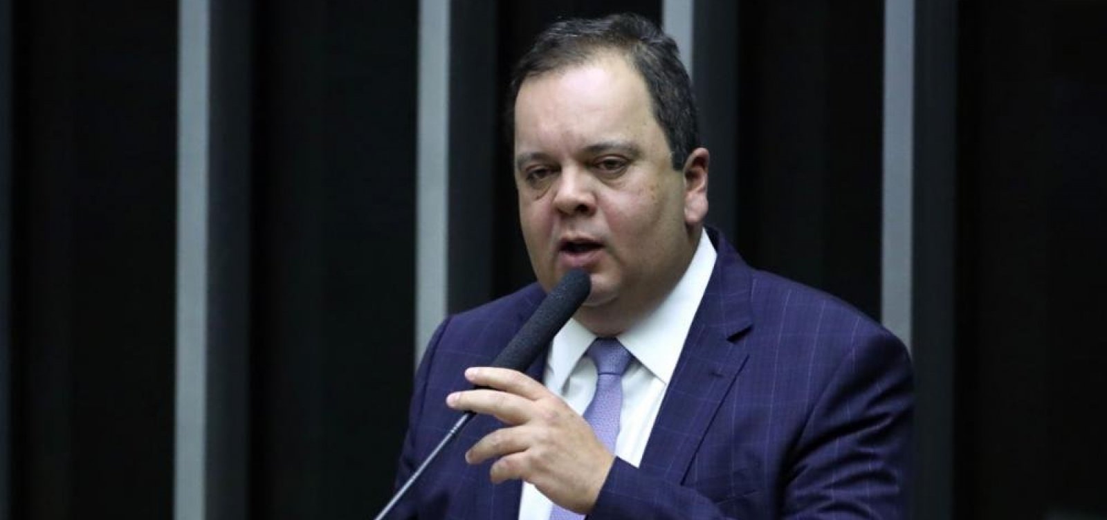 Comandada por Elmar Nascimento, bancada do União pressiona governo e dispara em emendas pagas