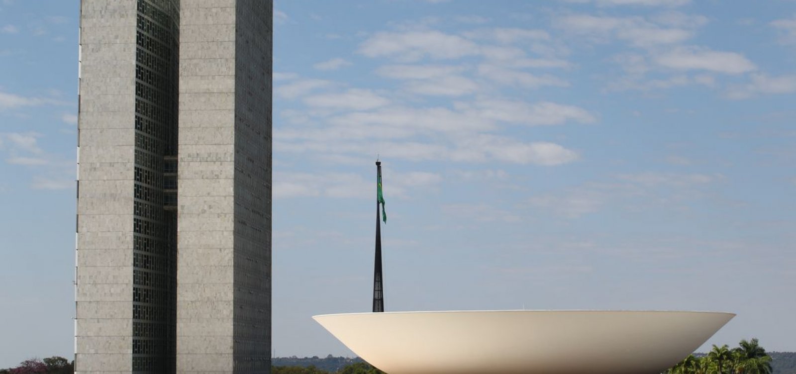 Com reforma tributária, saúde, educação, transporte e agricultura pagarão metade da alíquota cheia