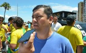 Tinoco lembra manifestação passada e diz que governo continua com "erros"