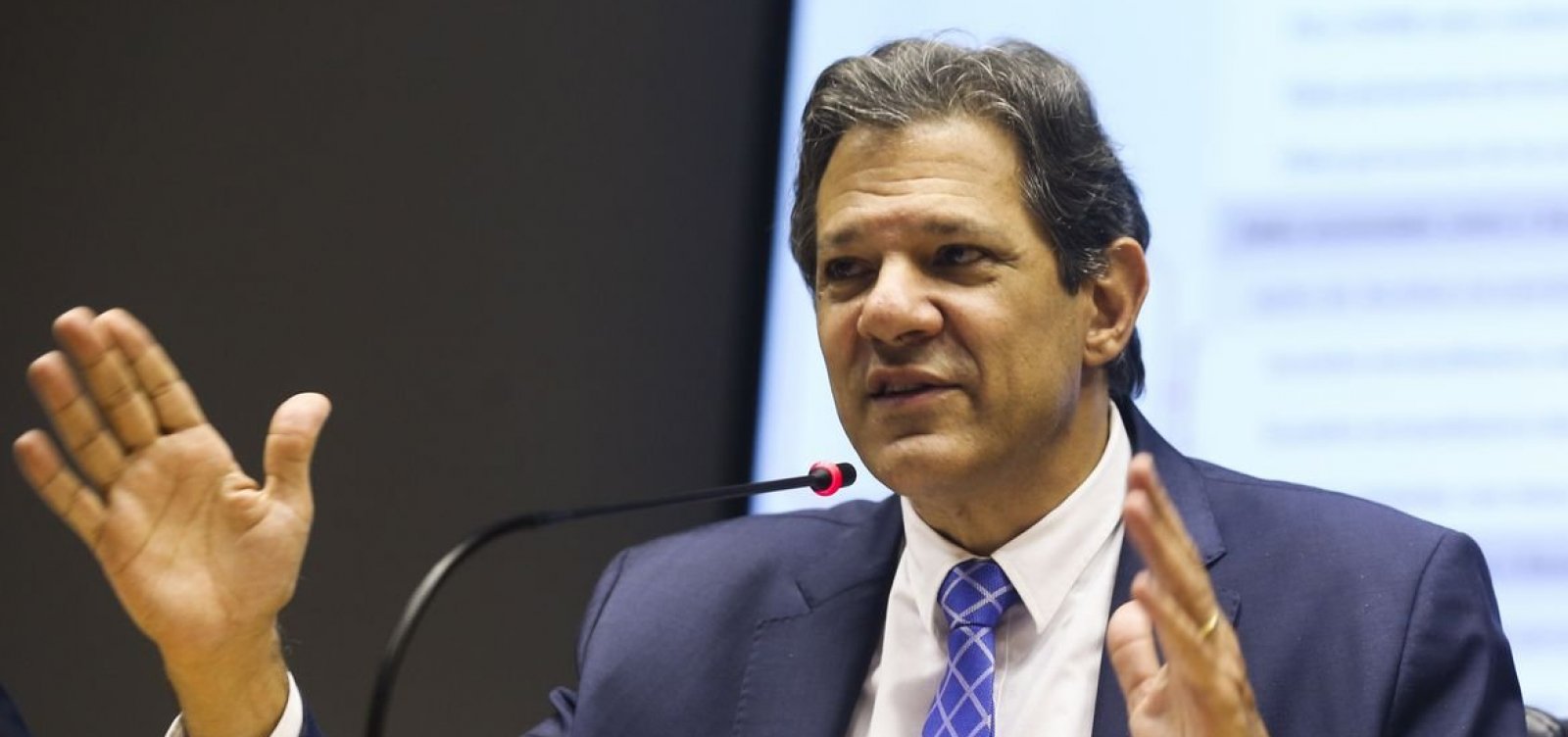 Haddad promete crédito extra de R$ 300 mi para programa de carros populares