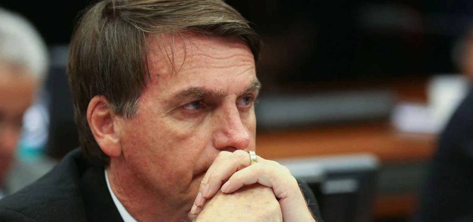 Bolsonaro pode ficar sem salário de R$ 41 mil por ter direitos políticos cassados