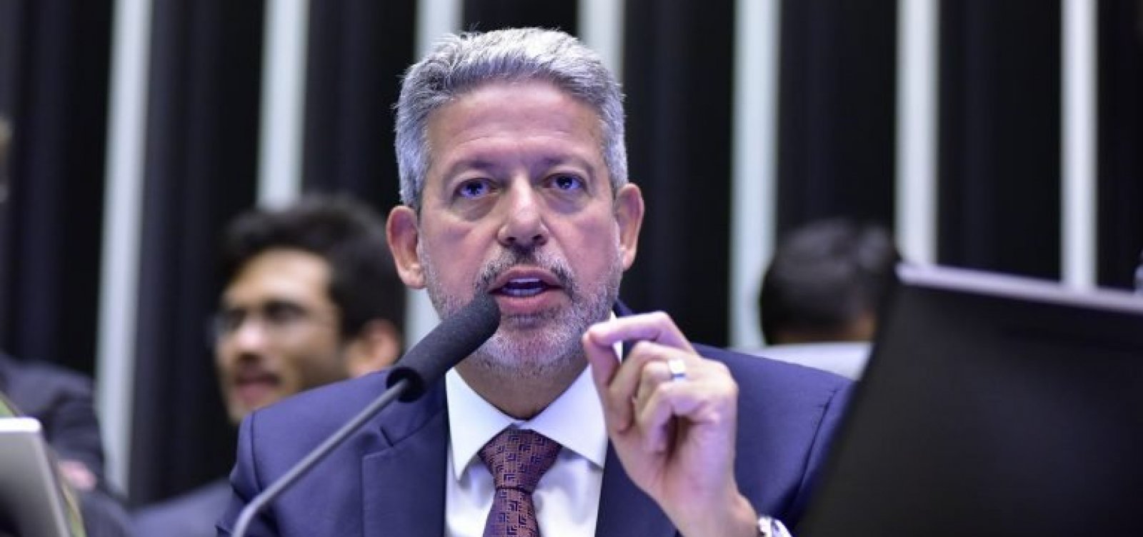 Lira agenda viagem em família e antecipa recesso que Congresso não poderia tirar, diz jornal