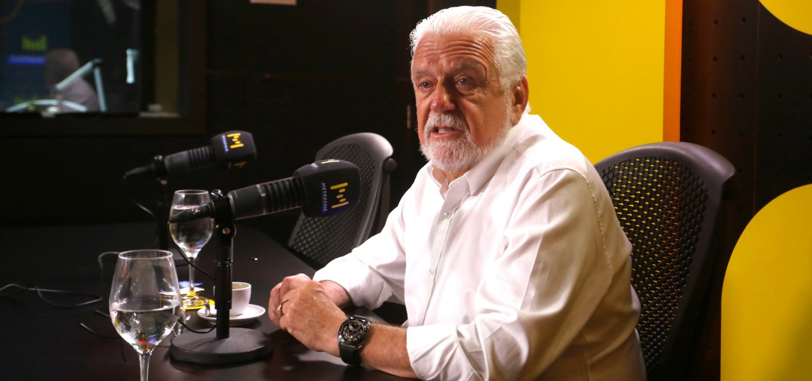 "Dá umas briguinhas, mas está tudo bem", diz Wagner sobre relação com Rui Costa