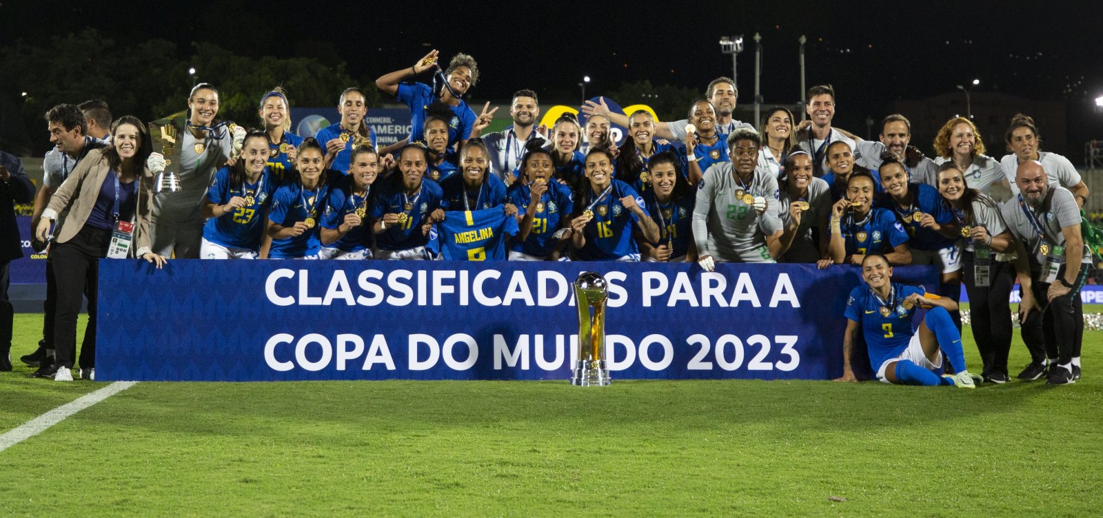 Falta uma semana! Seleção Brasileira Feminina busca primeira Copa com "mistura de gerações"