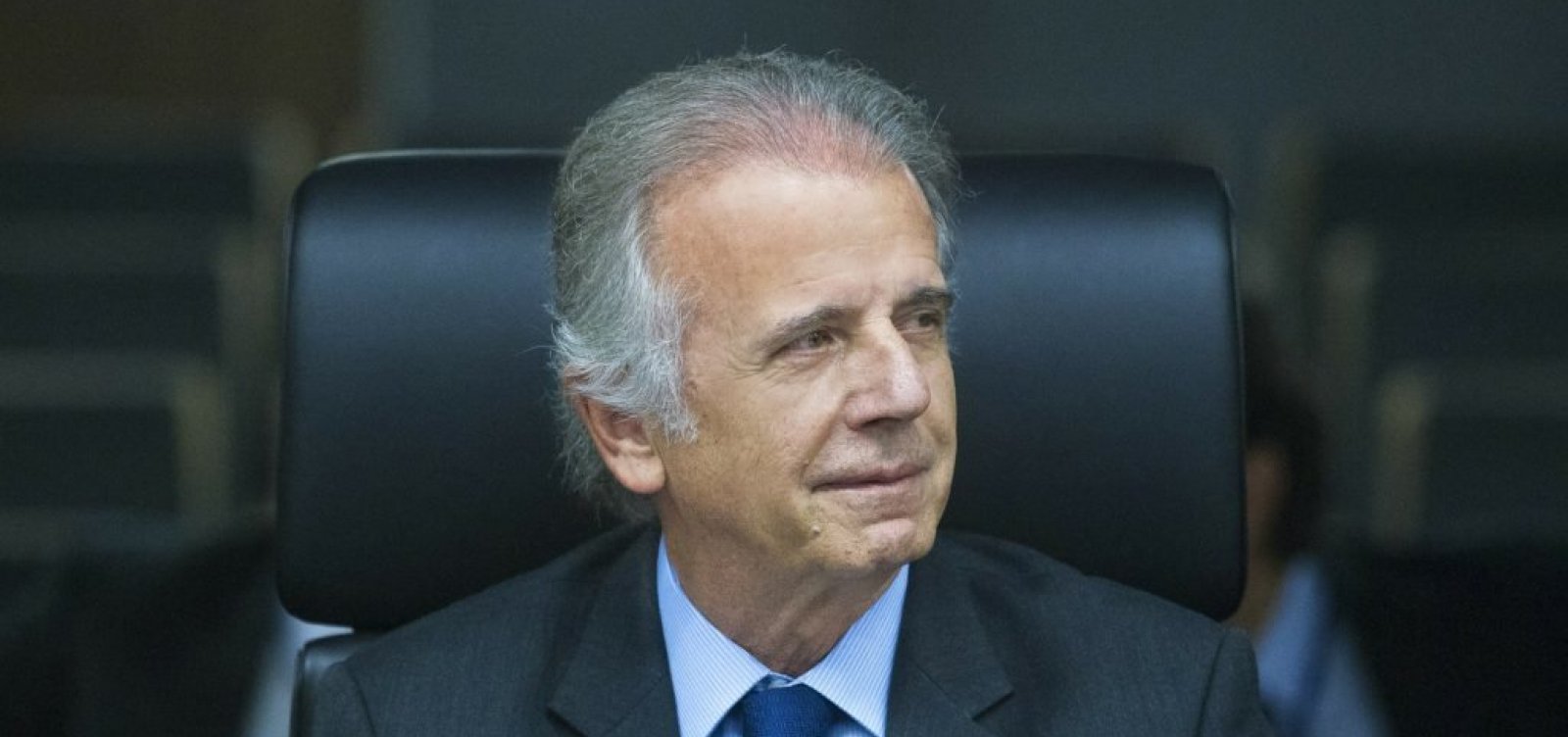 Lula discutiu sobre submarino nuclear em jantar com almirantes, afirma ministro da Defesa 