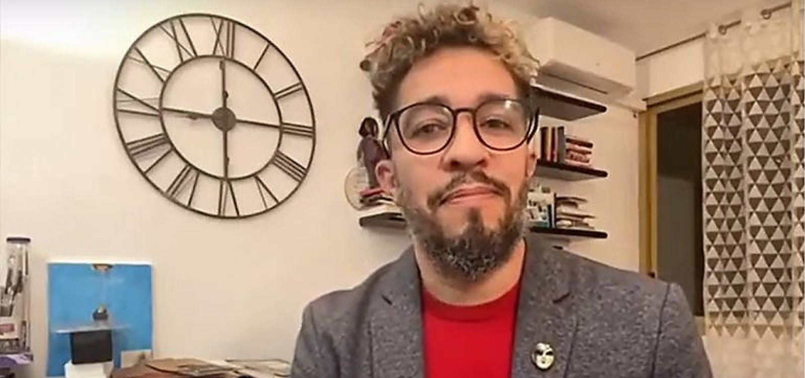 "É uma mulher inteligente e bonita, isso incomoda", diz Jean Wyllys sobre críticas contra Janja