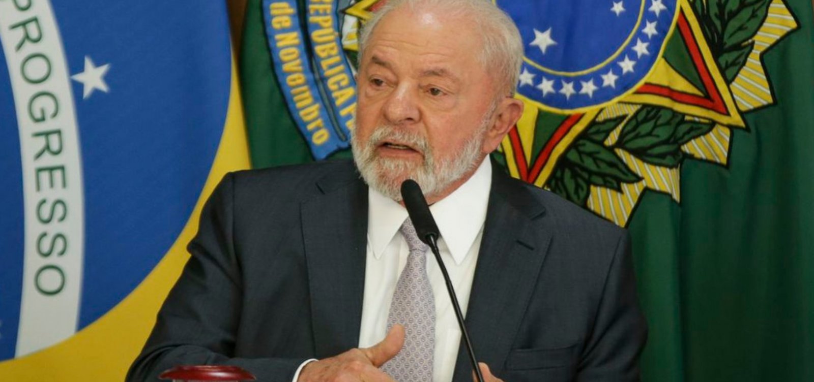 Lula já sonda nomes de mulheres para substituir Rosa Weber no STF