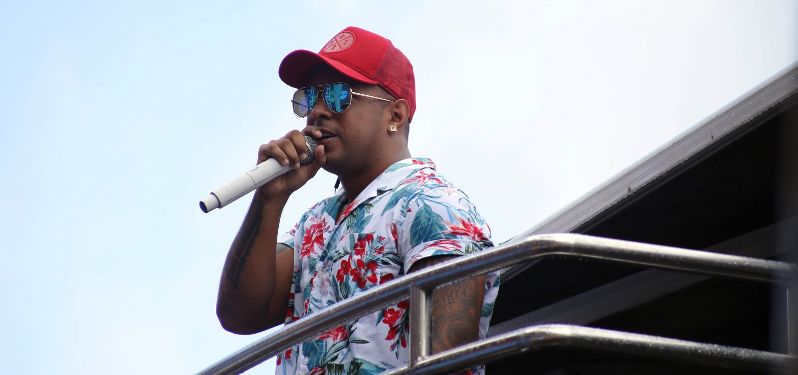 Justiça proíbe La Fúria de cantar “Mete Seu Cachorro” e “Ela é Bandida” em festa de cidade baiana