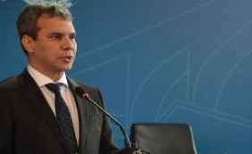Wellington em ministério foi "tentativa não concretizada", diz Florence