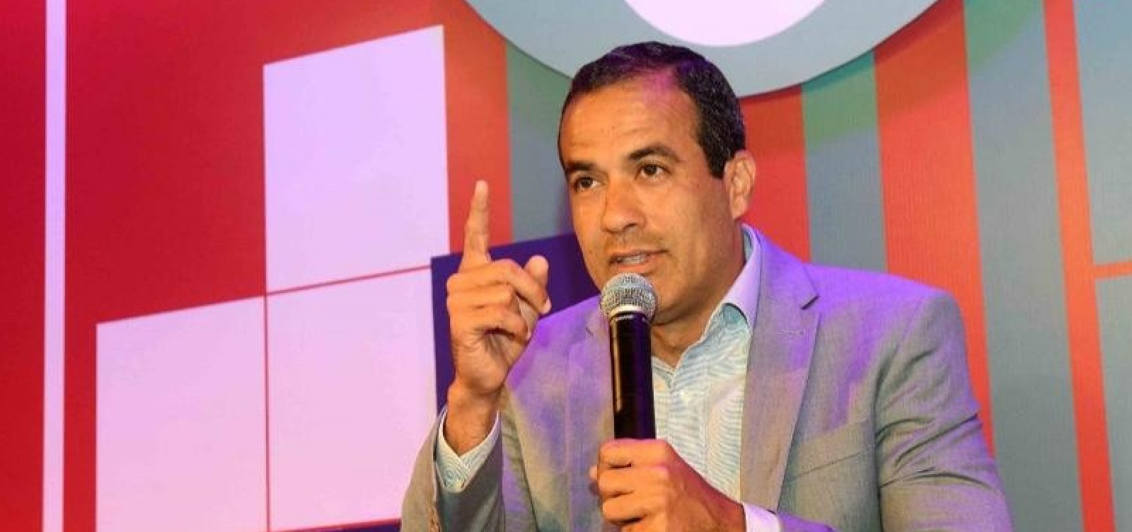 Bruno Reis amplia investimentos e se aproxima do setor cultural, mas oposição cobra projetos estruturantes  