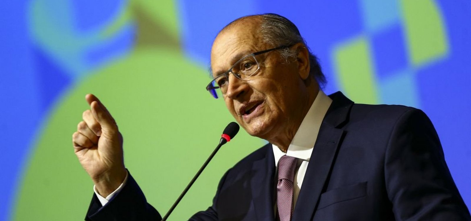 Alckmin diz que governo gerou condi&ccedil;&otilde;es para queda dos juros e projeta que Selic deve &ldquo;cair ainda mais&rdquo;
