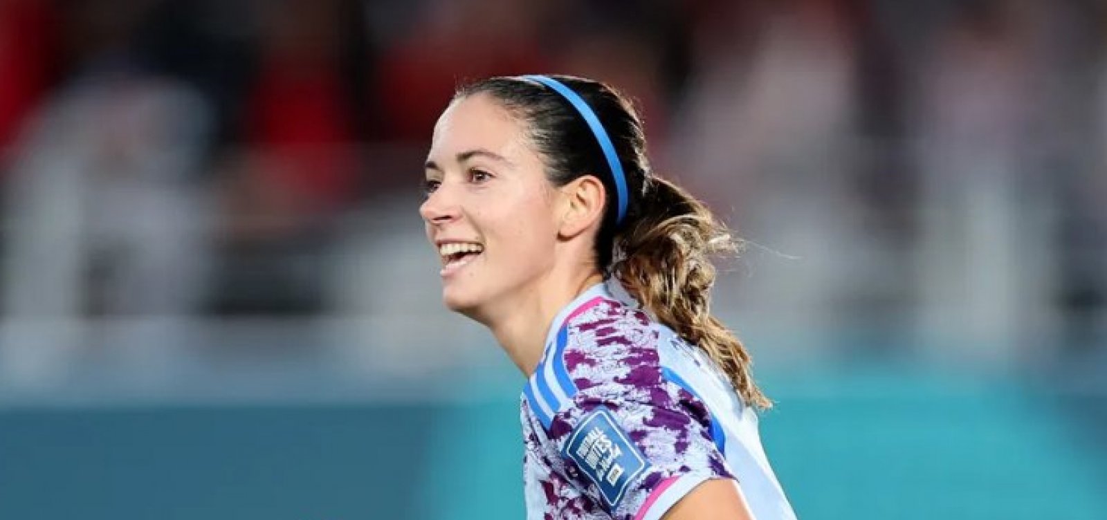 Espanha goleia a Suíça e avança às quartas de final