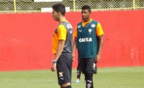 Vitória relaciona 20 jogadores para enfrentar o Paysandu; confira