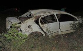 Carro capota e deixa seis feridos na BR-020, próximo à Luís Eduardo Magalhães