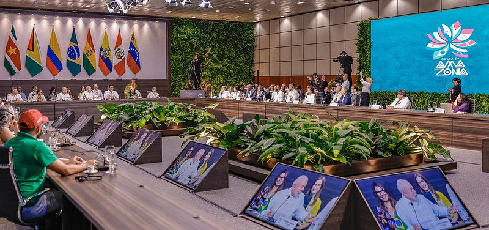 Cúpula da Amazônia cobra financiamento de países ricos e critica “discriminação arbitrária”