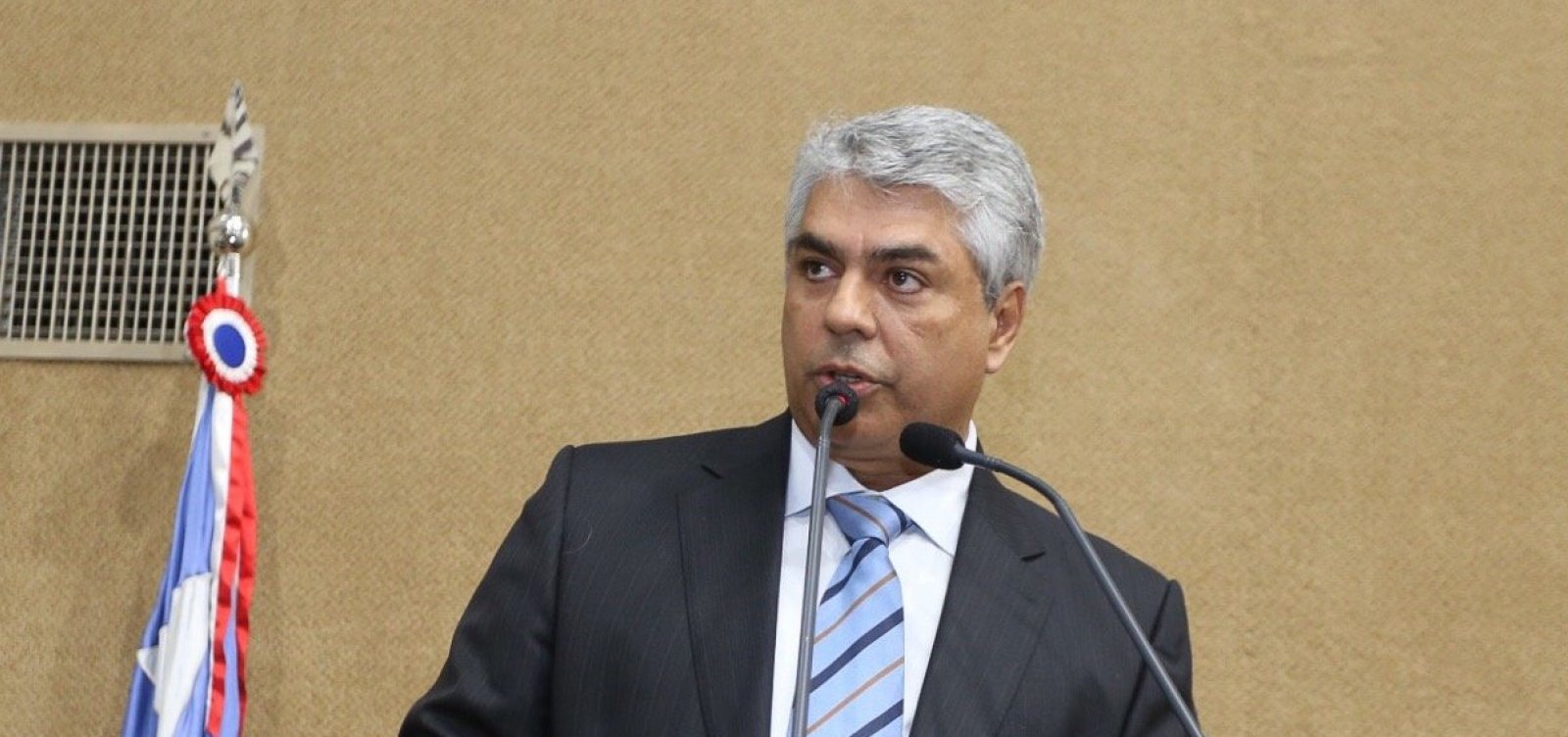 “Não estou querendo o cargo, mas se for consenso posso ser o líder do União”, diz Robinho